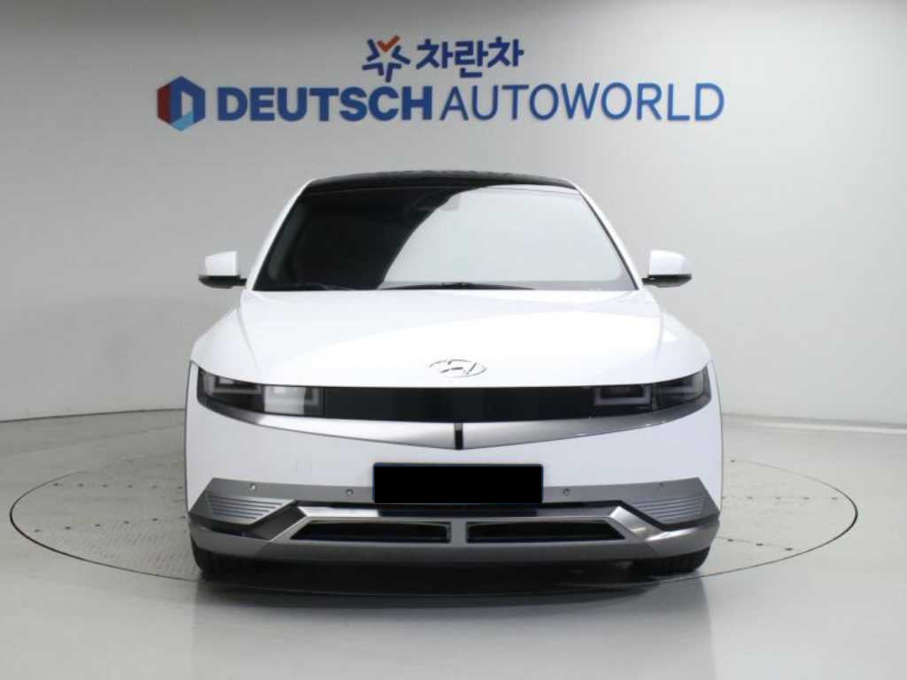 Hyundai Ioniq5 — photo 03