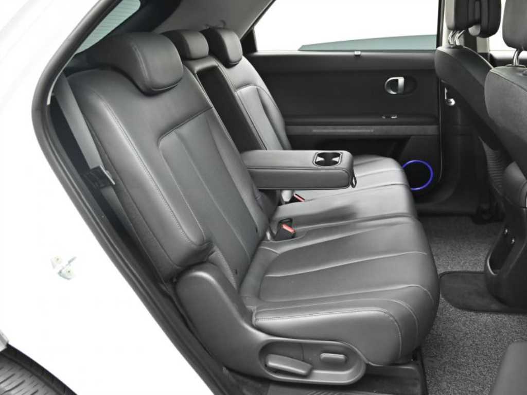 Hyundai Ioniq5 — photo 12