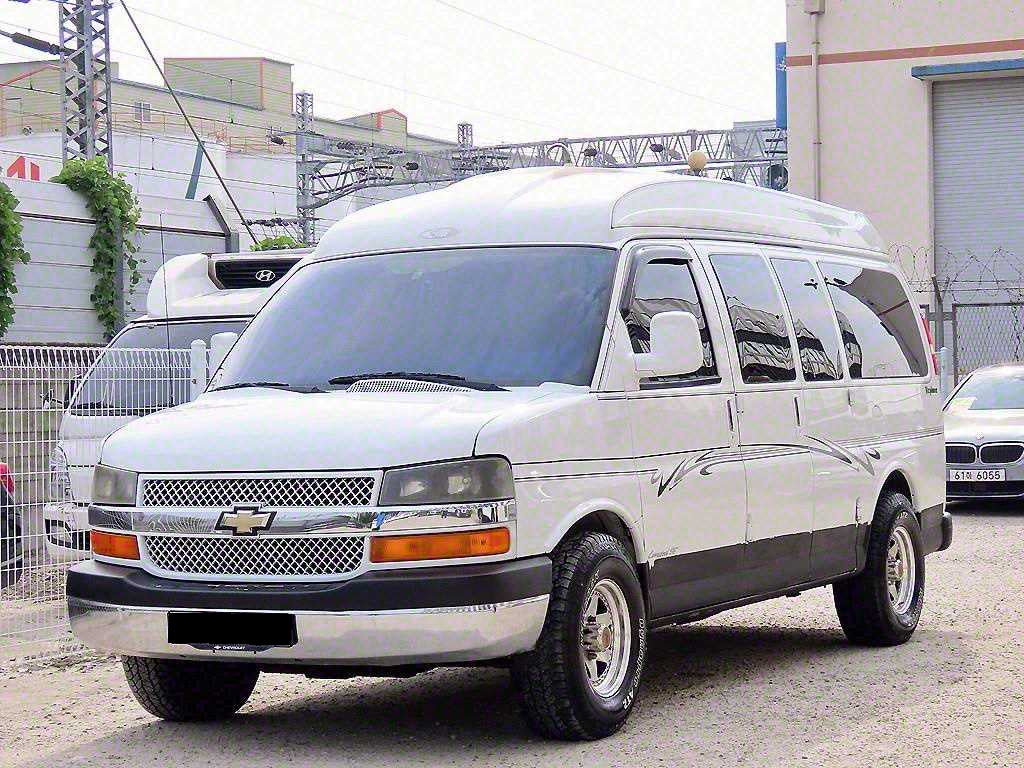 CHEVROLET Express Van — photo 02
