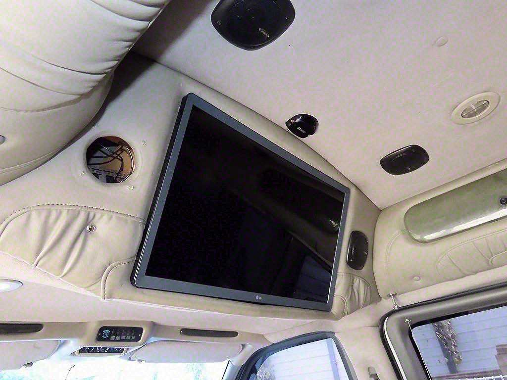 CHEVROLET Express Van — photo 14