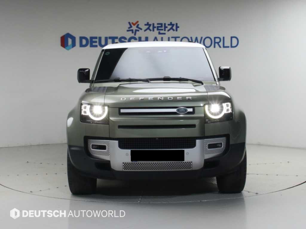 Land Rover Defender — photo 03