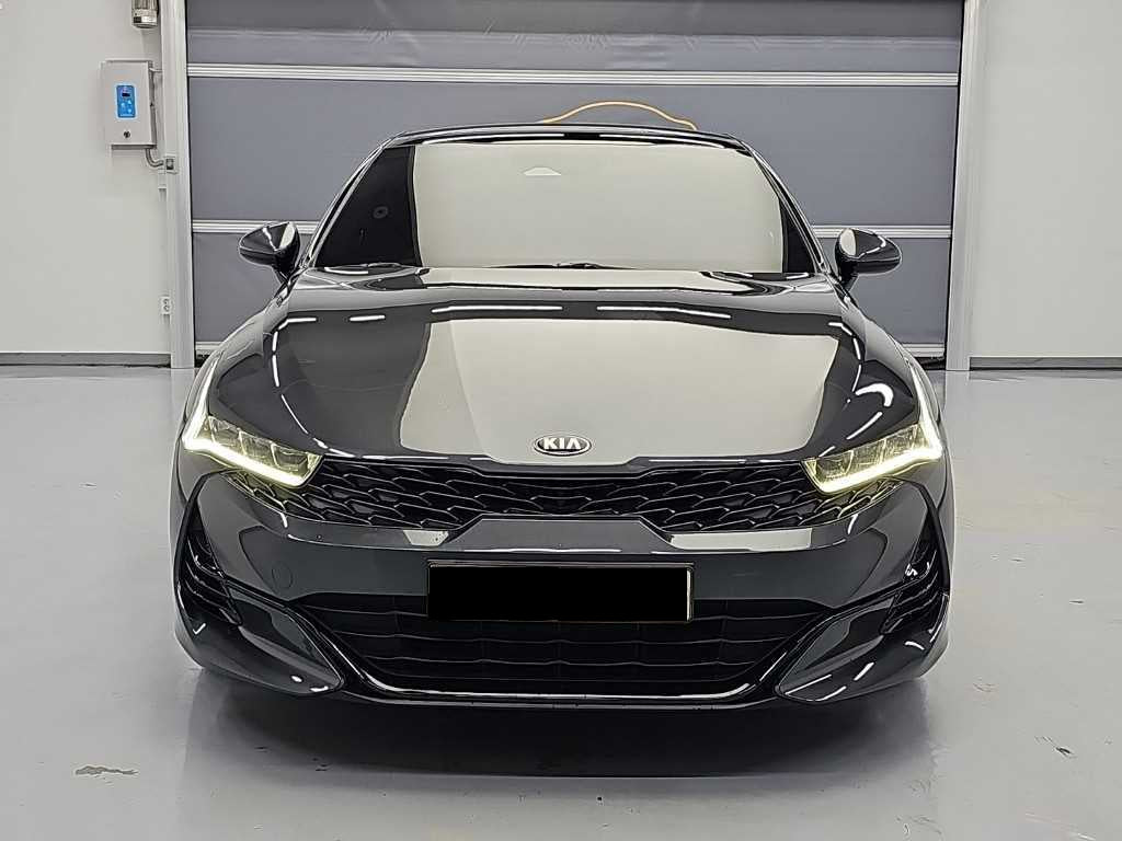 Kia K5 — photo 03