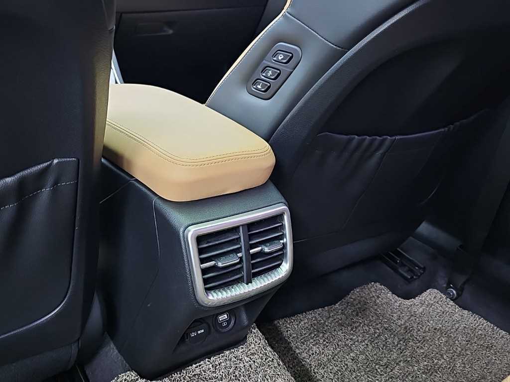 Kia K5 — photo 13