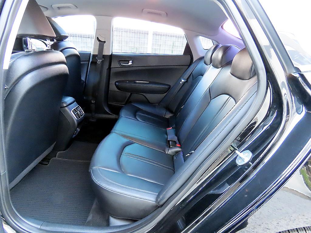 Kia K5 — photo 06