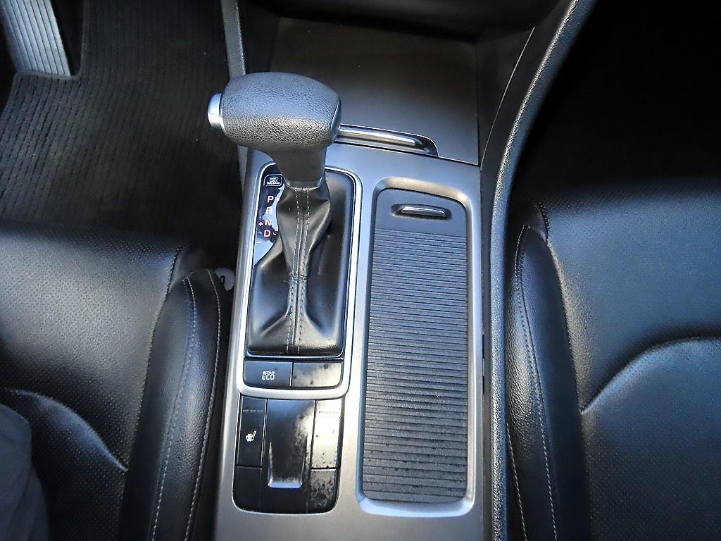Kia K5 — photo 10