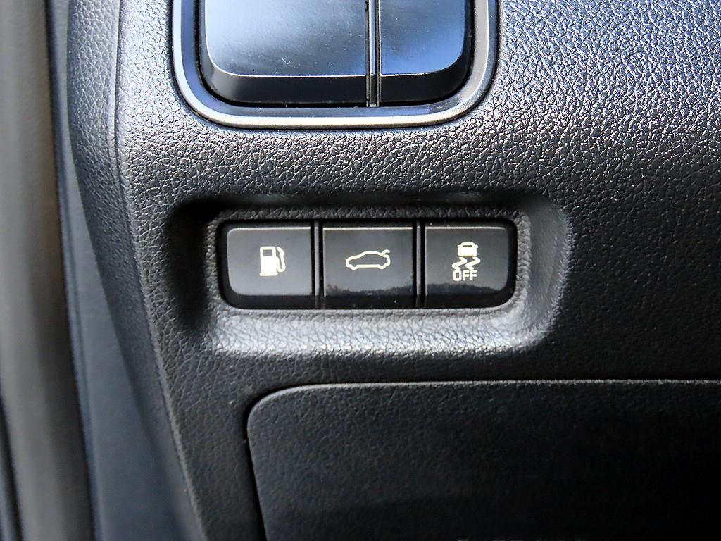 Kia K5 — photo 12