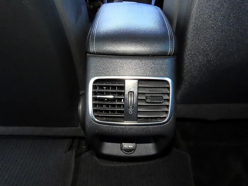 Kia K5 — photo 17