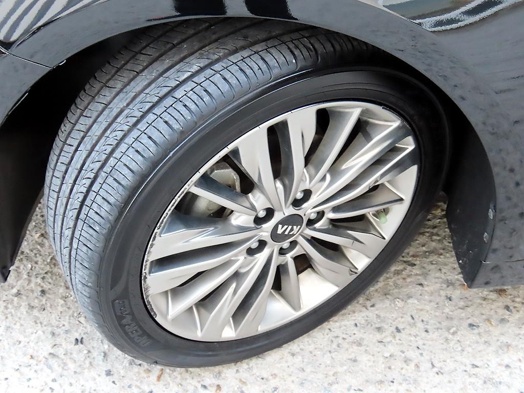 Kia K5 — photo 19
