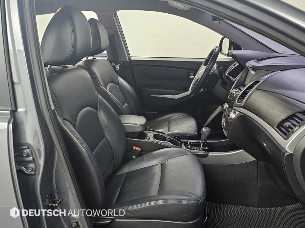 KGM KORANDO — photo 10