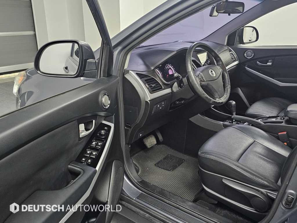 KGM KORANDO — photo 11