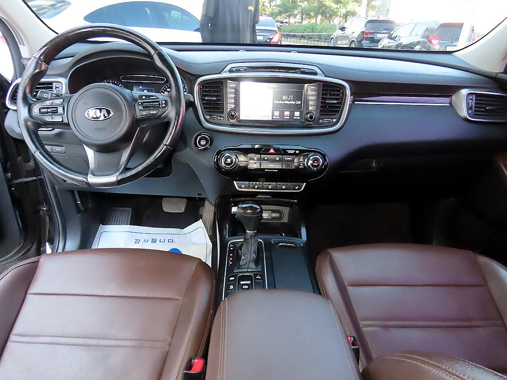Kia Sorento — photo 07