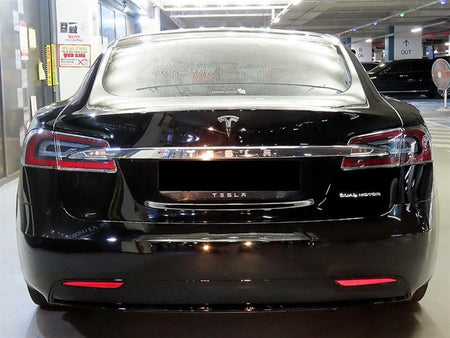 Tesla Model S — photo 05