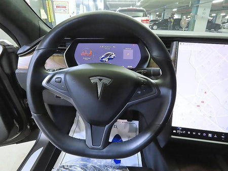 Tesla Model S — photo 08