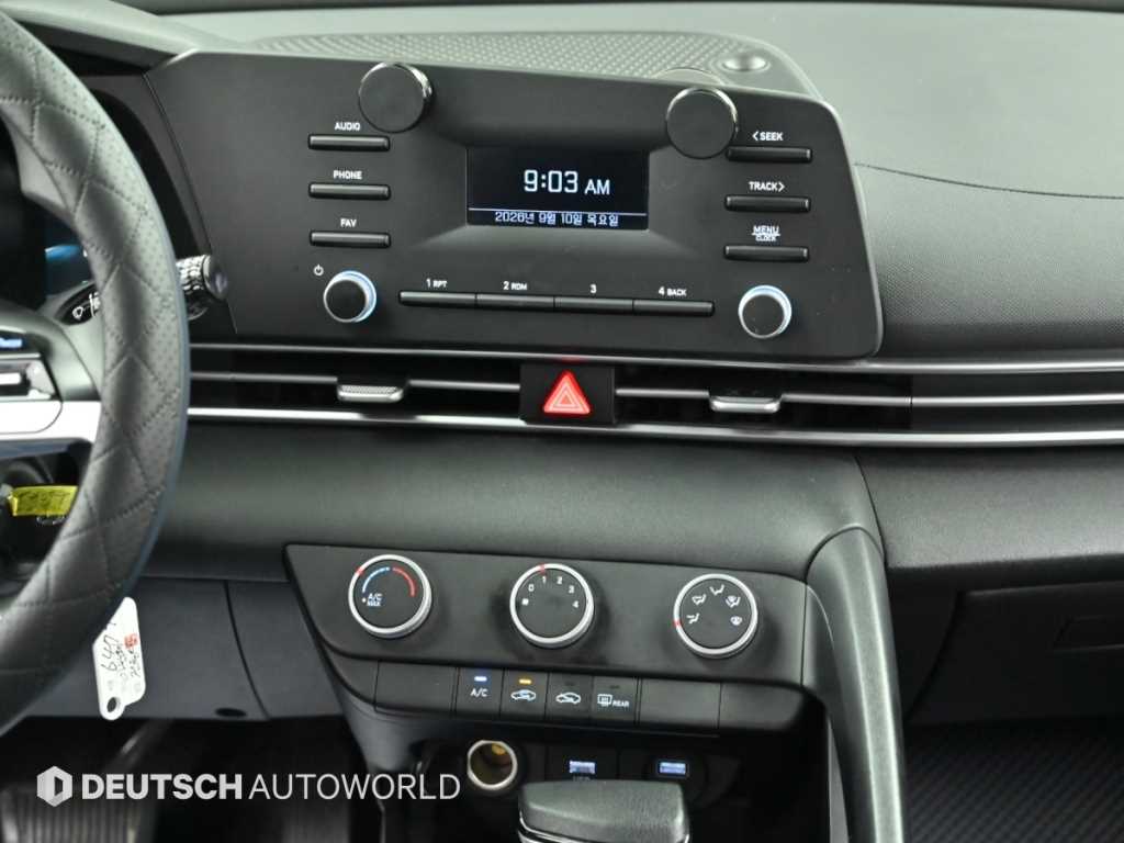Hyundai Avante — photo 14
