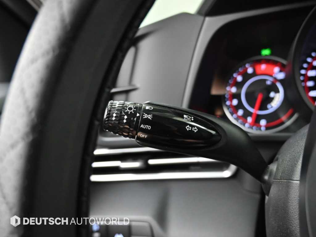 Hyundai Avante — photo 18