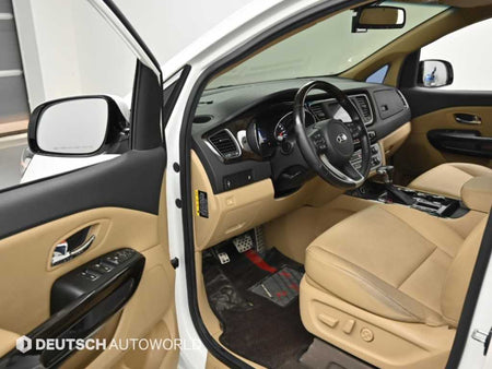 Kia Carnival — photo 11