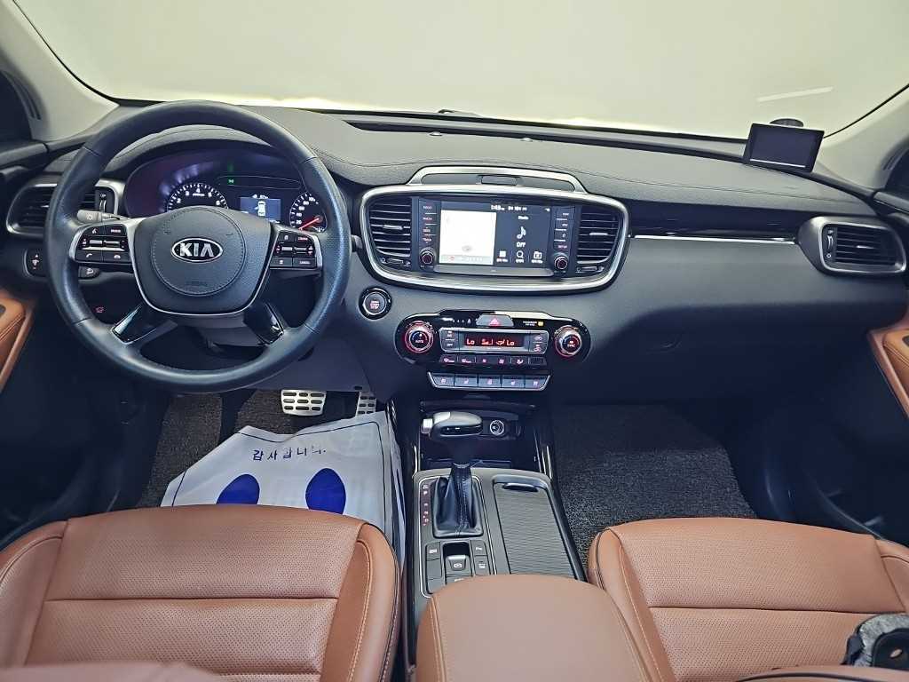 Kia Sorento — photo 07