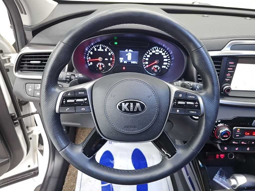 Kia Sorento — photo 09
