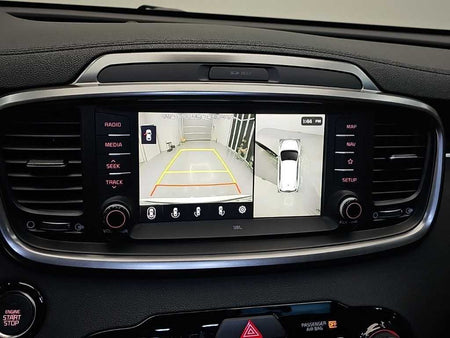 Kia Sorento — photo 17