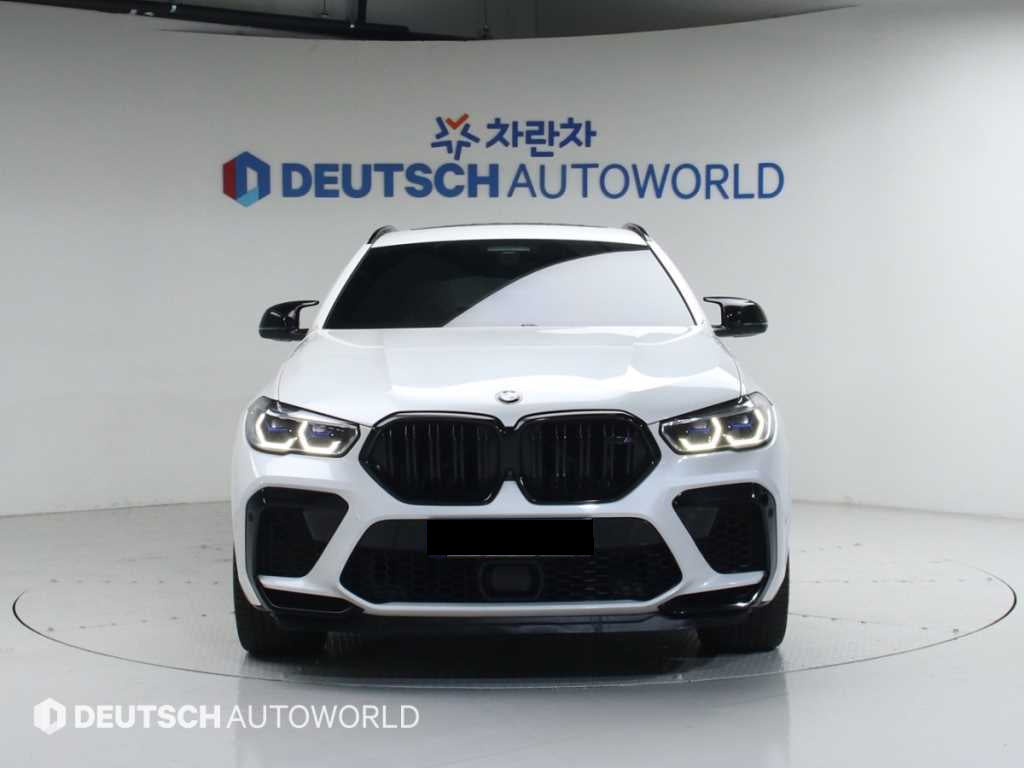 BMW X6M — photo 03