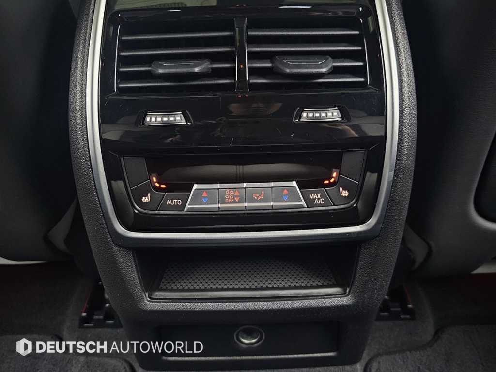 BMW X6M — photo 16