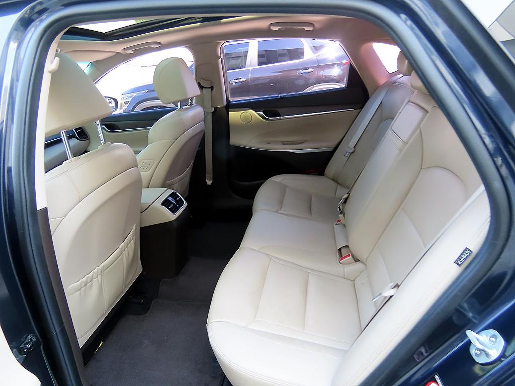 Hyundai Grandeur — photo 06