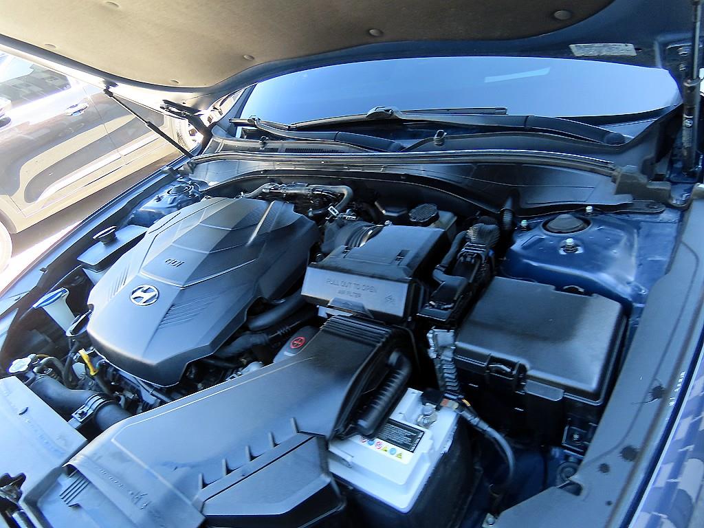 Hyundai Grandeur — photo 19
