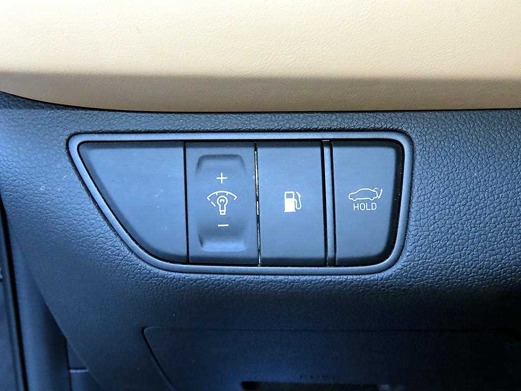 Genesis G70 — photo 12