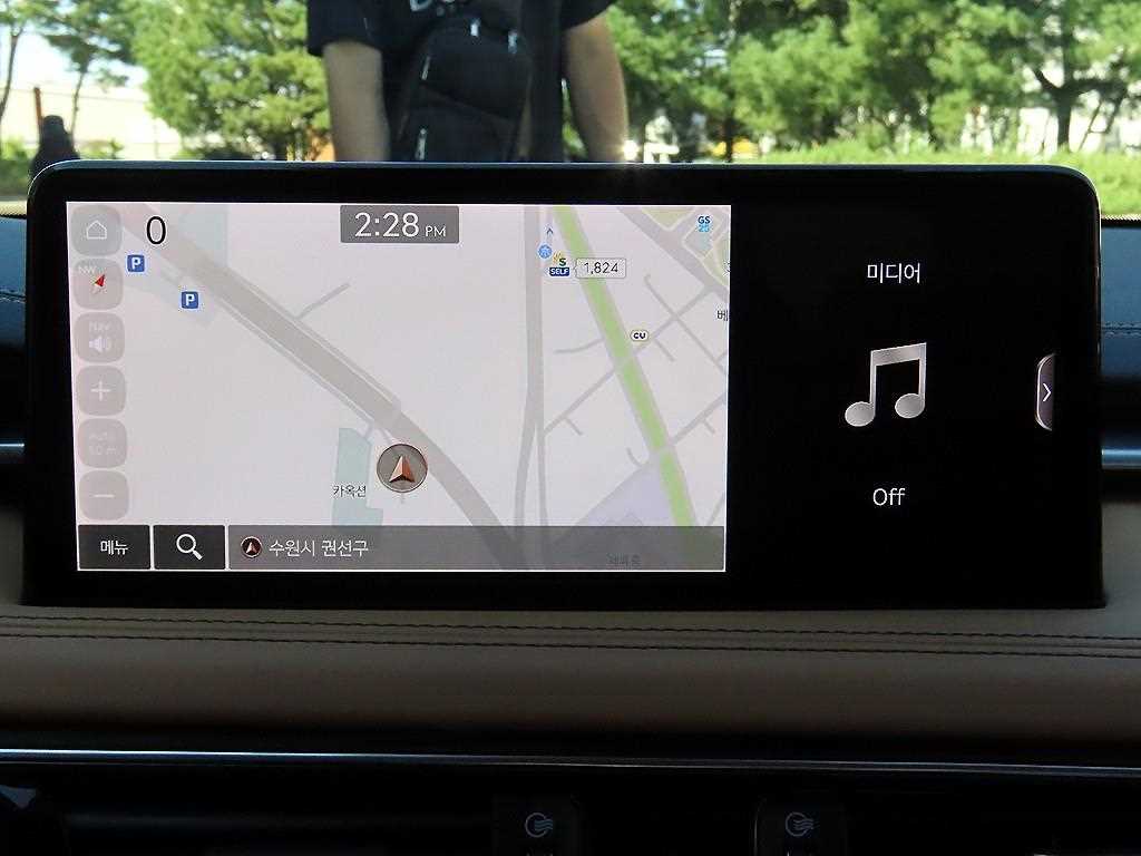 Genesis G70 — photo 14