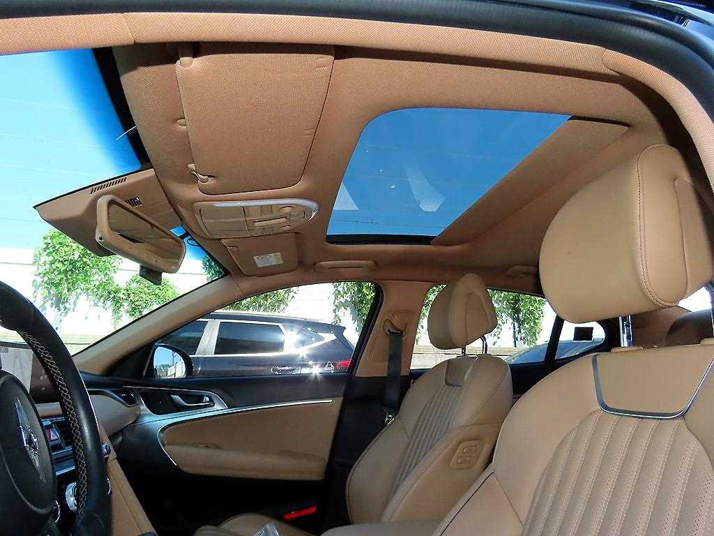 Genesis G70 — photo 17