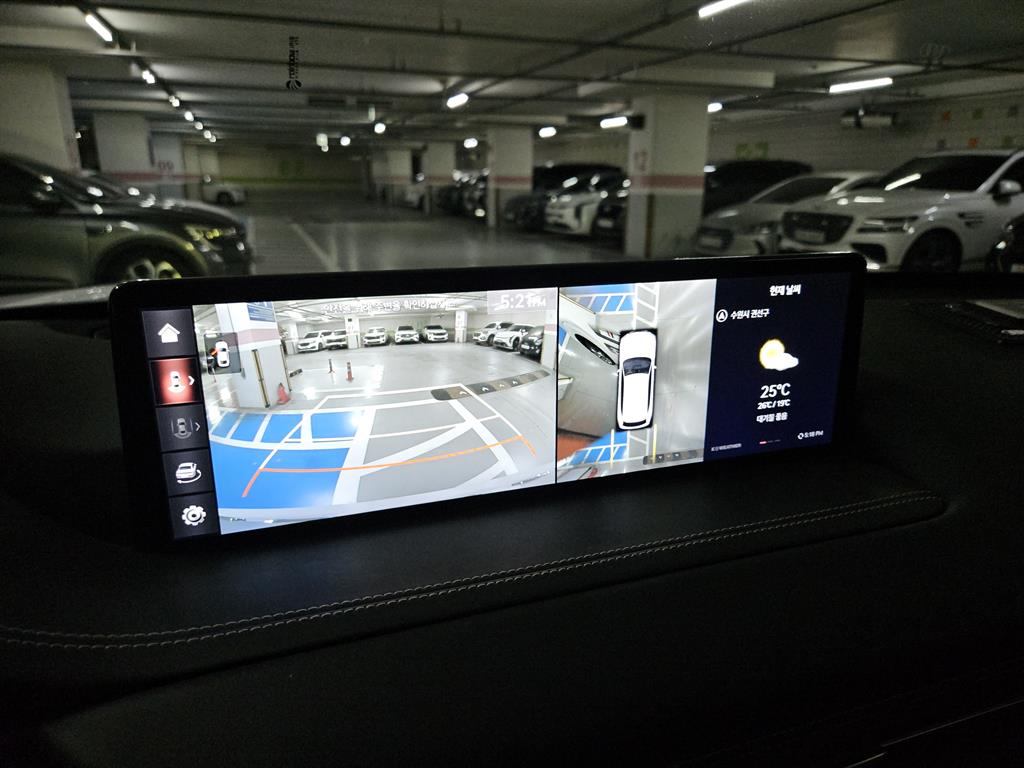 Genesis GV80 — photo 09