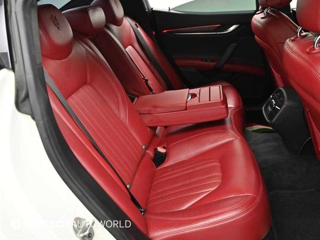 Maserati Ghibli — photo 12