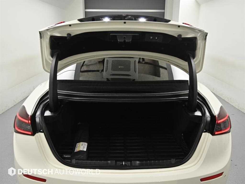 Maserati Ghibli — photo 19