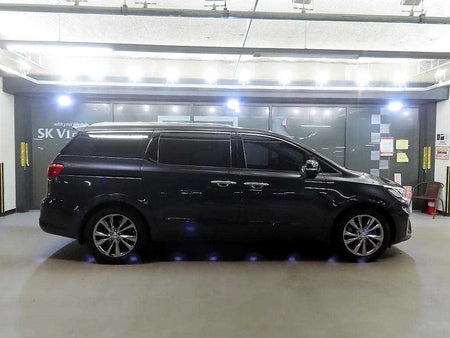 Kia Carnival — photo 03