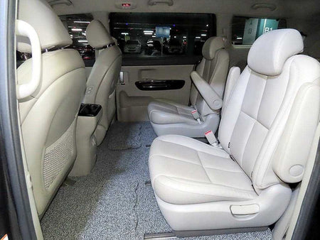 Kia Carnival — photo 07