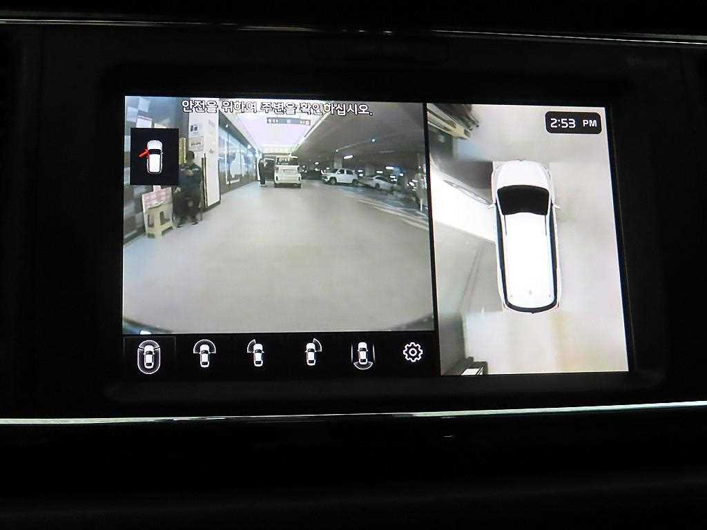 Kia Carnival — photo 14