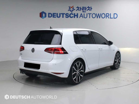 Volkswagen Golf — photo 02