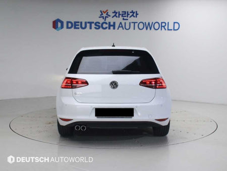 Volkswagen Golf — photo 04
