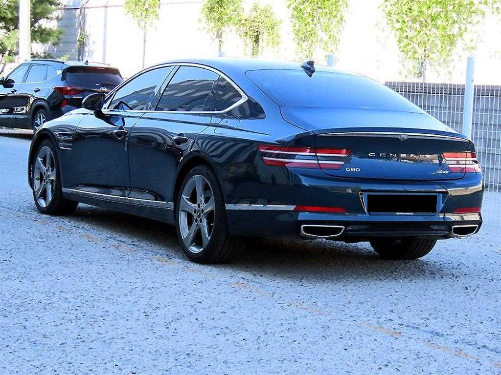 Genesis G80 — photo 03