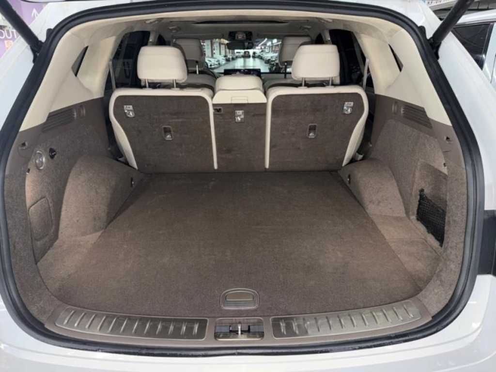 Genesis GV80 — photo 17