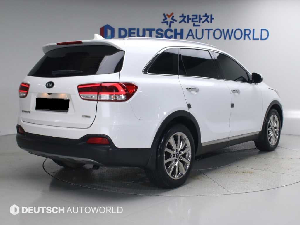 Kia Sorento — photo 02