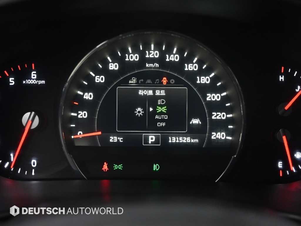 Kia Sorento — photo 08
