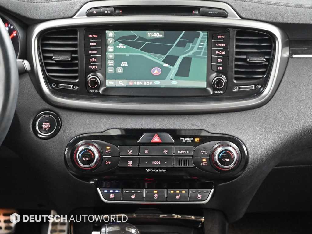 Kia Sorento — photo 14