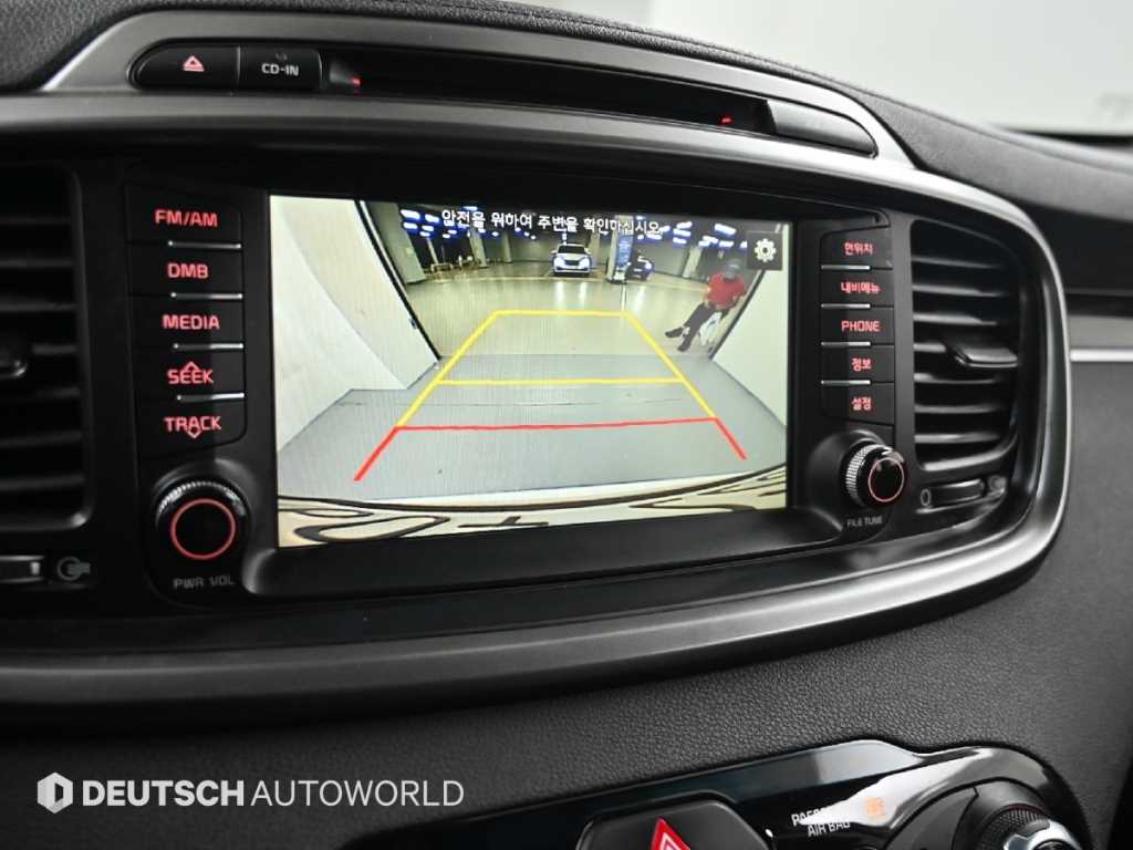 Kia Sorento — photo 15
