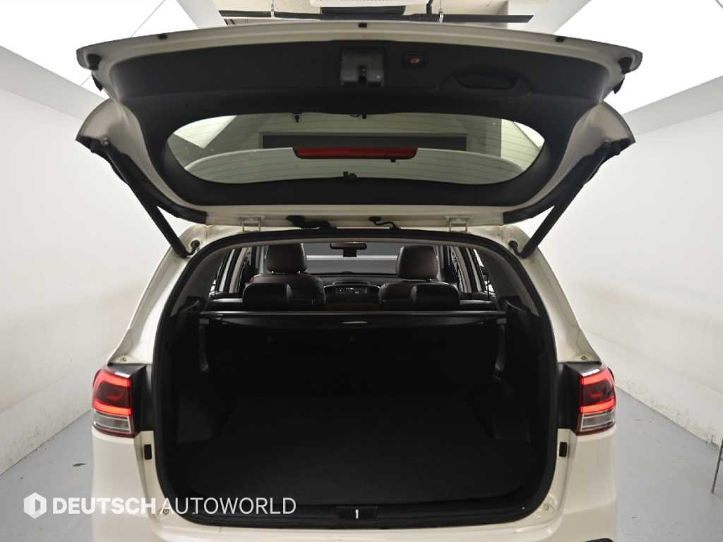 Kia Sorento — photo 19