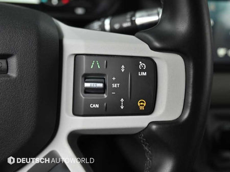 Land Rover Defender — photo 17
