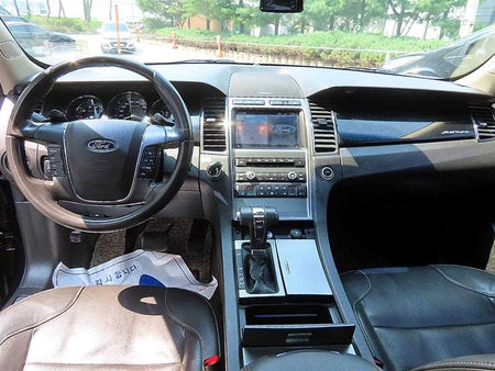 Ford Taurus — photo 07