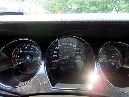 Ford Taurus — photo 09