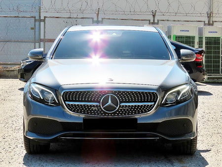 Mercedes-Benz E-Class — photo 01