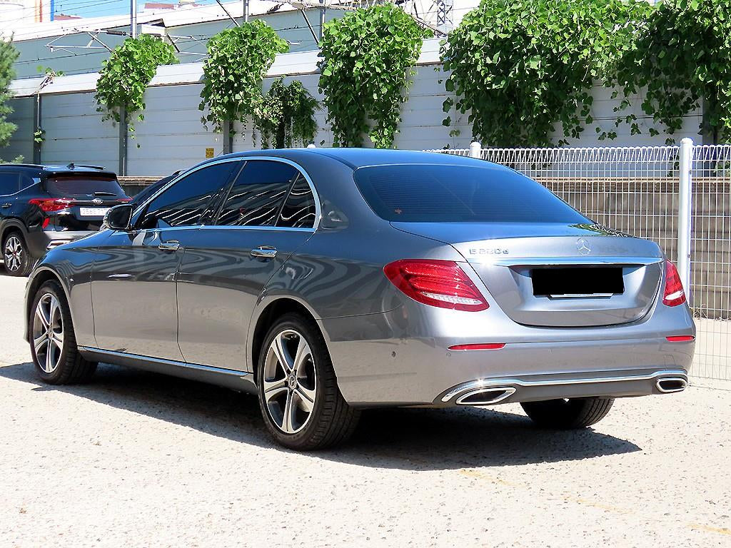 Mercedes-Benz E-Class — photo 03